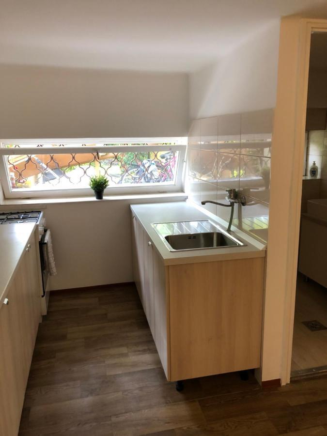 Schmidt 2. Apartment *